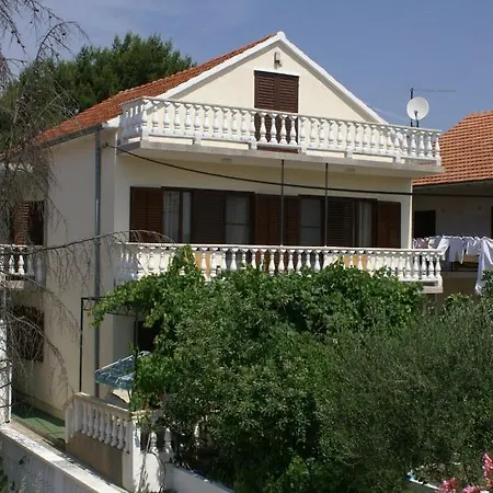 Apartments With Parking Space Vodice - 4180 * Vodice