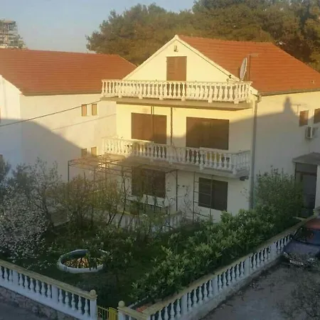 Apartment Apartments With Parking Space Vodice - 4180 *