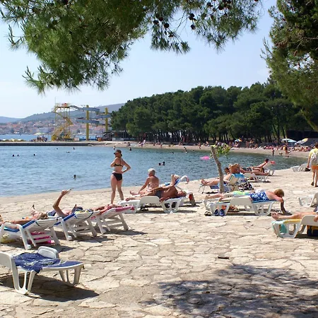 Apartments With Parking Space Vodice - 4180 *